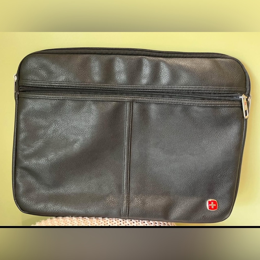 SWISS GEAR Laptop Sleeve